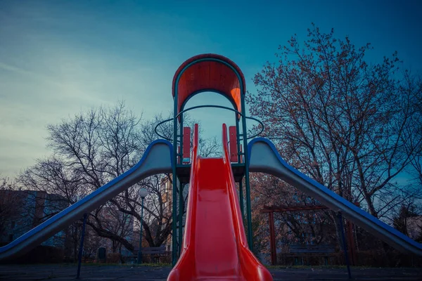 Red Slide Play Park — Stock Photo, Image