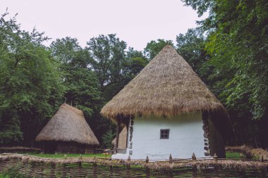 Eski köyde geleneksel evin görünümü