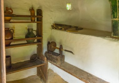 Geleneksel bir Romen evinin içi