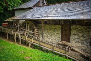 Eski köyde geleneksel evin görünümü