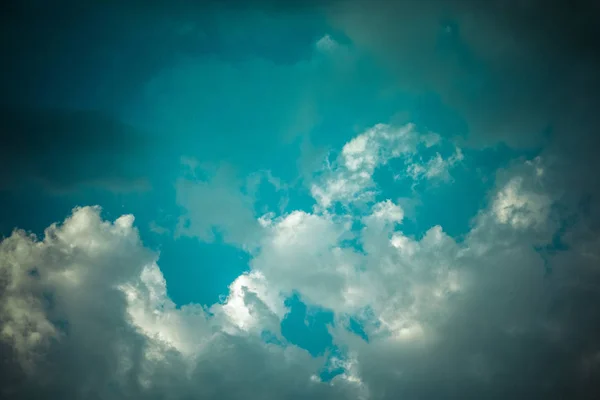 Nubes Oscuras Cielo Durante Día — Foto de Stock