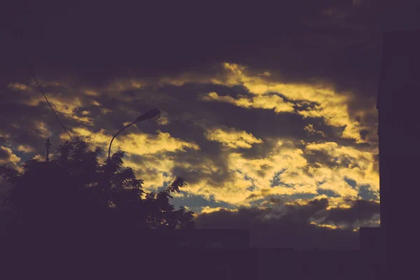 Темні Хмари Небі Під Час Заходу Сонця — стокове фото