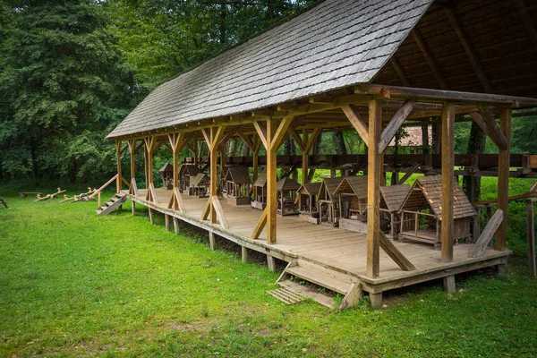 Wooden Gazebo Green Lawn Forest — Stock Photo, Image