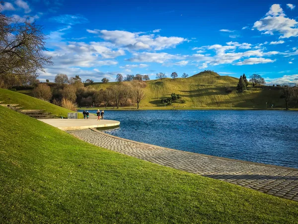 Prachtig Uitzicht Het Meer Het Park — Stockfoto