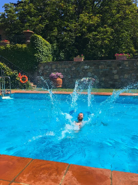 Young Man Having Fun Pool Daytime — Stock Photo, Image