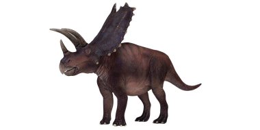 Muhteşem Triceratops dinozoru görkemli bir şekilde duruyor..
