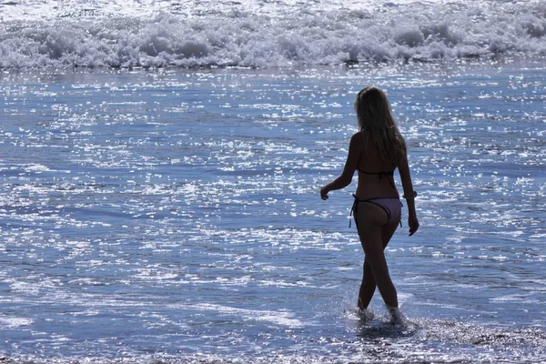 Caminando Por Pala Rio San Juan — Stockfoto