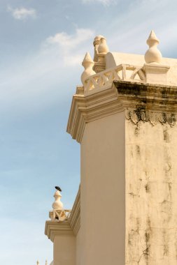 Nikaragua Kiliseleri, Leon, Managua, Granada süs eşyaları