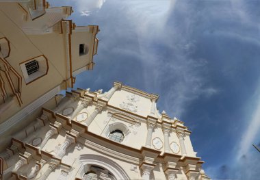 Leon Nikaragua kiliseler ayrıntıları