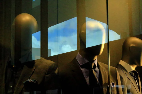 Mannequins Ablakon Plázában — Stock Fotó