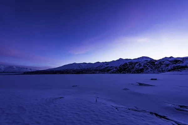 Blå Landskapet Före Solnedgången Vinter Alaska — Stockfoto