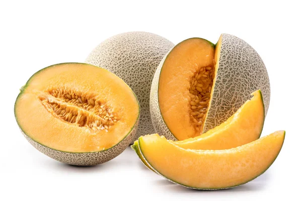 Vackra läckra skivade saftiga Cantaloupe melon, muskmelon, rock melon isolerad på vit bakgrund, närbild, urklippsbana, klippa ut. — Stockfoto