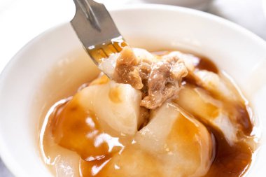 Bawan (Ba wan), Tayvanlı köfte incelik, lezzetli sokak gıda, kızarmış nişasta içinde domuz eti ile yuvarlak şekilli köfte sarılmış, yakın, kopya alanı