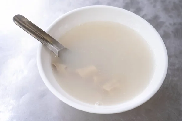 Four tonics soup, four ingredients herb flavor soup. Taiwanese delicious street food delicacy with Job's tears, pork intestines, close up, copy space — Stock Photo, Image