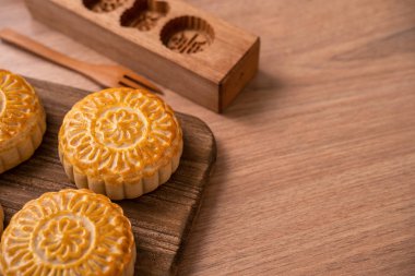 Yuvarlak şekilli ay pastası Mooncake - Çin tarzı geleneksel geçmiş