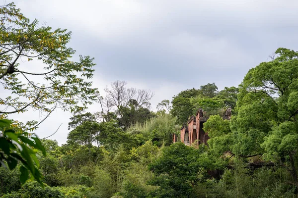 Longteng Kırık Köprüsü, Yutengping Köprüsü Longteng Köyü, Sanyi Kasabası, Miaoli İlçesi, Tayvan, ünlü bir seyahat merkezi, yaşam tarzı.