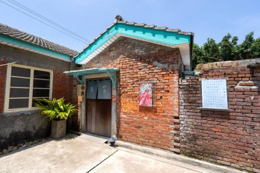 Taoyuan, Tayvan - 2 Eylül 2020: Matsu New Village Sanat Parkı, Zhongli İlçesi 'nde kültürel varlık koruma mirasının geleneksel evi, askeri bağımlıların köyü.