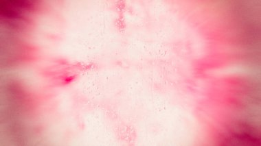 Pembe Cilt Kırmızı Arka Plan