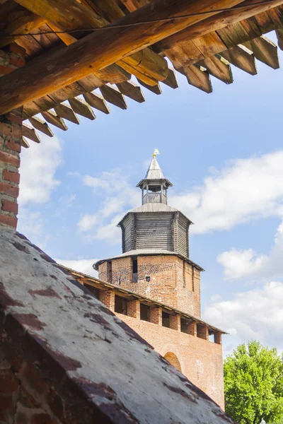 Gizhny Novgorod Kremlin Turm Auf Blauem Himmel lizenzfreie Stockbilder