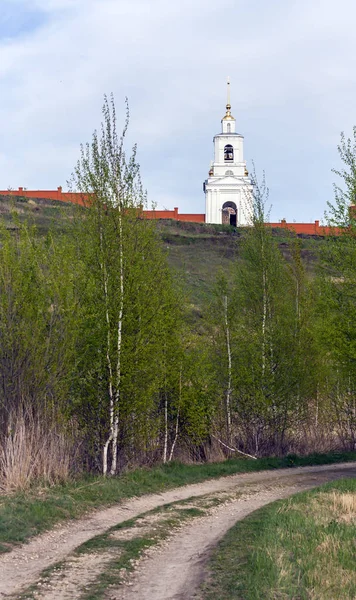 Road Hill Leads Monastery Walls Bell Tower — Stock Photo, Image