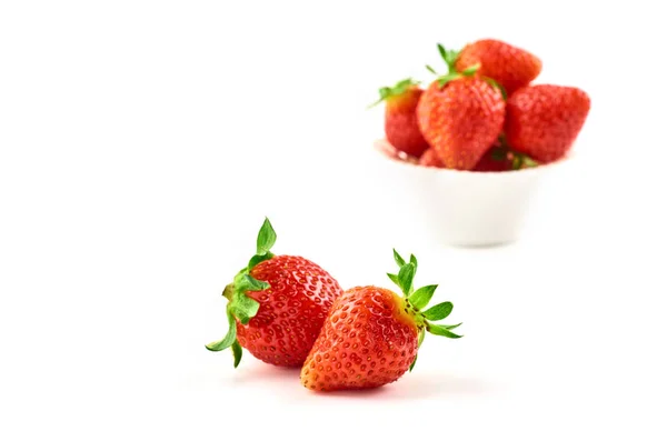 Fresas sobre fondo blanco — Foto de Stock