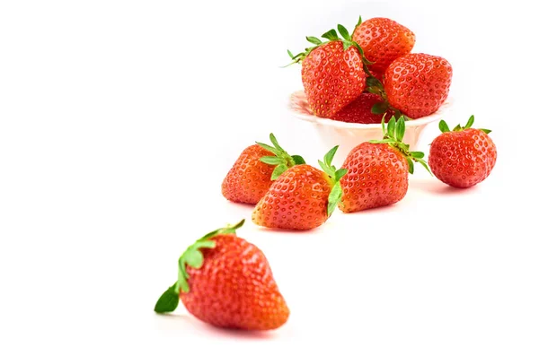 Fresas sobre fondo blanco — Foto de Stock