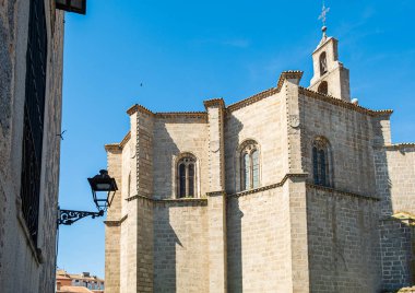 Avila, İspanya'daki kilisenin ana görünümü