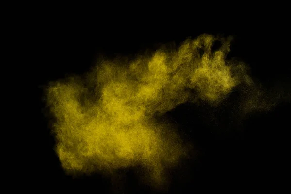 Взрыв Желтого Порошка Черном Фоне Пороховое Облако Разноцветная Пыль Взрывается — стоковое фото