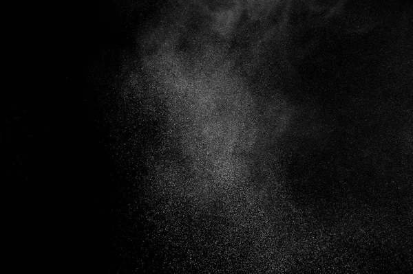 黒の背景に白い粉爆発 概要白砂質 — ストック写真