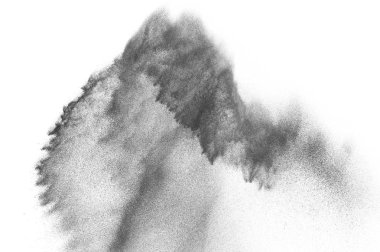 Siyah parçacıklar beyaz zemin üzerinde izole edildi. Soyut toz tabakası dokusu.