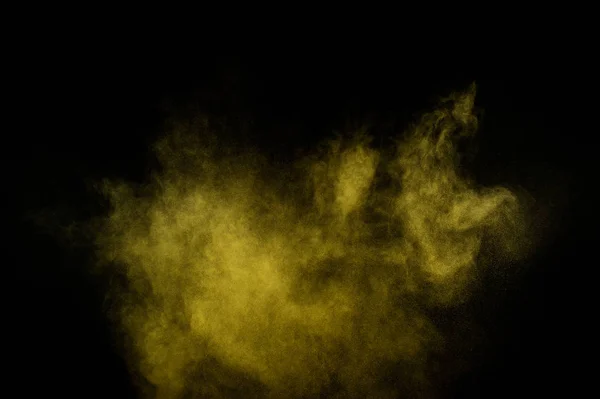 在黑色背景上的黄色粉末爆炸 彩色的粉末云 多彩的粉尘爆炸 油漆洒红节 — 图库照片