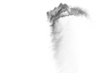 Siyah parçacıklar beyaz zemin üzerinde izole edildi. Soyut toz tabakası dokusu.