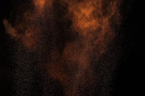 Oranje Poeder Explosie Zwarte Achtergrond Vlam Wolk Gele Stof Exploderen — Stockfoto