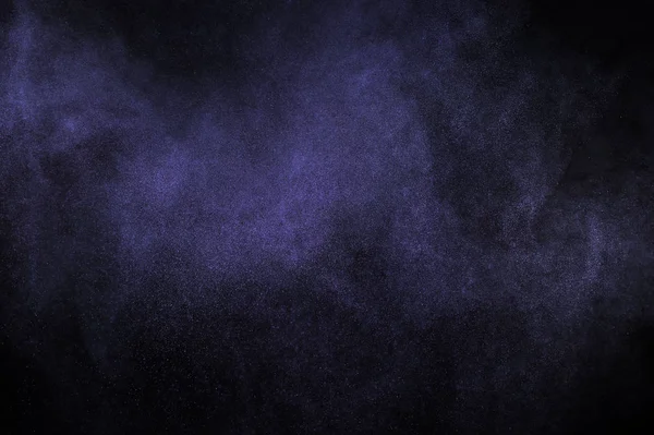 Explosion Lila Pulvers Auf Schwarzem Hintergrund Violette Farbwolke Veilchenstaub Explodiert — Stockfoto