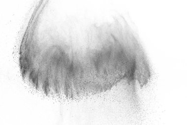 Siyah parçacıklar beyaz zemin üzerinde izole edildi. Soyut toz tabakası dokusu.