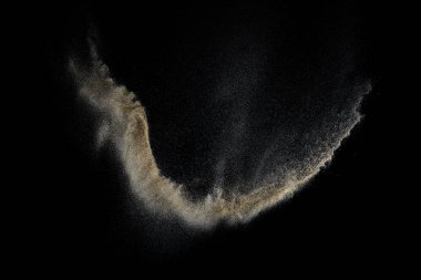 Siyah arka plan üzerine izole Sandy patlama. Soyut parçacıklar bulut. Doku eleman tasarımı için.