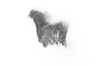 Siyah parçacıklar beyaz zemin üzerinde izole edildi. Soyut toz tabakası dokusu.