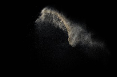 Siyah arka plan üzerine izole Sandy patlama. Soyut parçacıklar bulut. Doku eleman tasarımı için.