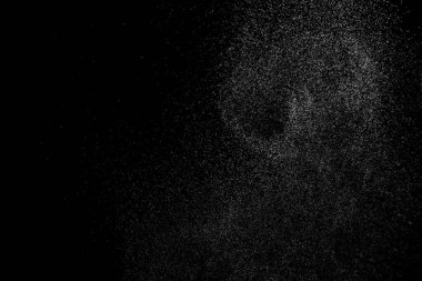 Siyah arkaplanda soyut su sıçramaları.