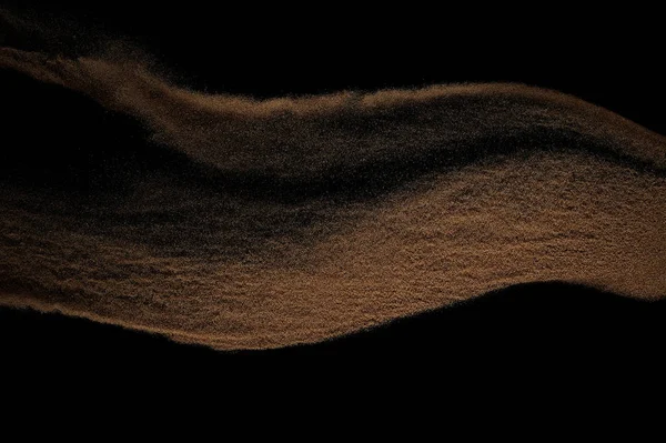 검은 배경에 고립 된 모래 파도. — 스톡 사진