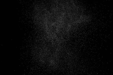 Siyah arka planda soyut su sıçramaları. Soyut su püskürtüsü. Soyut yağmur. Duş suyu damlaları. soyut doku.