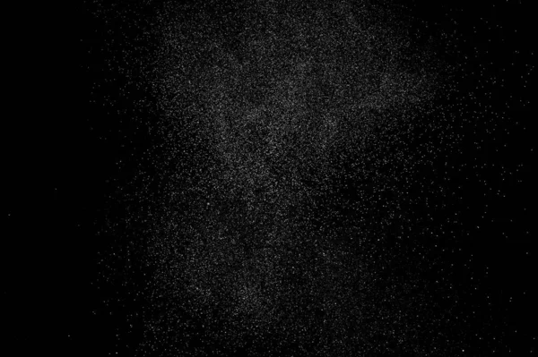 Siyah arka planda soyut su sıçramaları. Soyut su püskürtüsü. Soyut yağmur. Duş suyu damlaları. soyut doku.