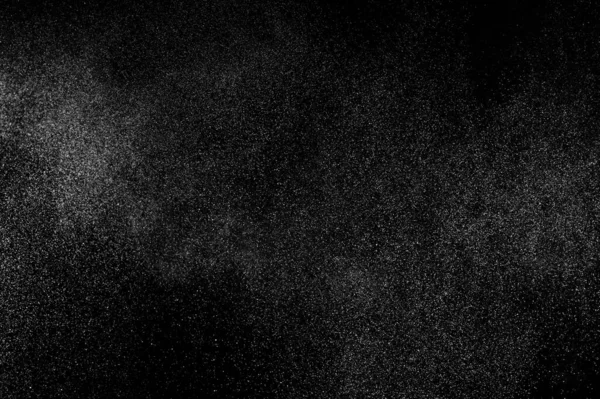 Siyah arka planda soyut su sıçramaları. Soyut su püskürtüsü. Soyut yağmur. Duş suyu damlaları. soyut doku.