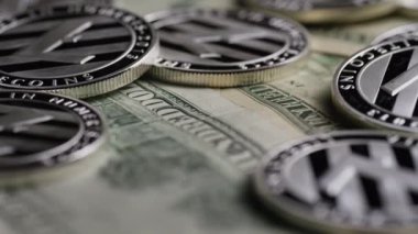 Bitcoins dijital cryptocurrency dönen çekim-Bitcoin Litecoin