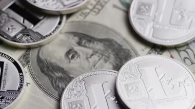 Bitcoins dijital cryptocurrency dönen çekim-Bitcoin Litecoin