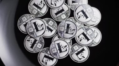 Bitcoins dijital cryptocurrency dönen çekim-Bitcoin Litecoin