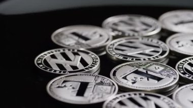 Bitcoins dijital cryptocurrency dönen çekim-Bitcoin Litecoin