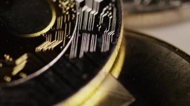 Bitcoins dijital cryptocurrency dönen çekim-Bitcoin karışık