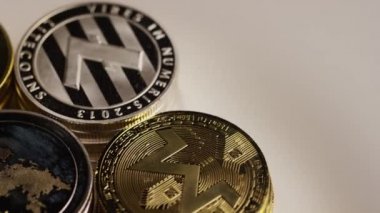 Bitcoins dijital cryptocurrency dönen çekim-Bitcoin karışık