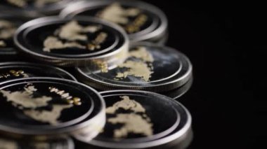 Bitcoins dijital cryptocurrency dönen çekim